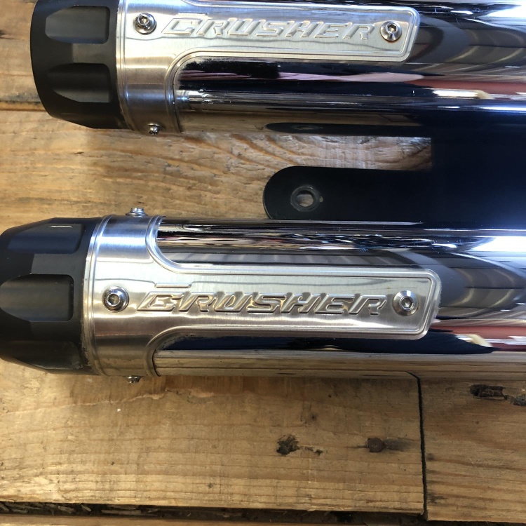 Maverick Crusher slip-on exhaust silencers for Indian Scout models